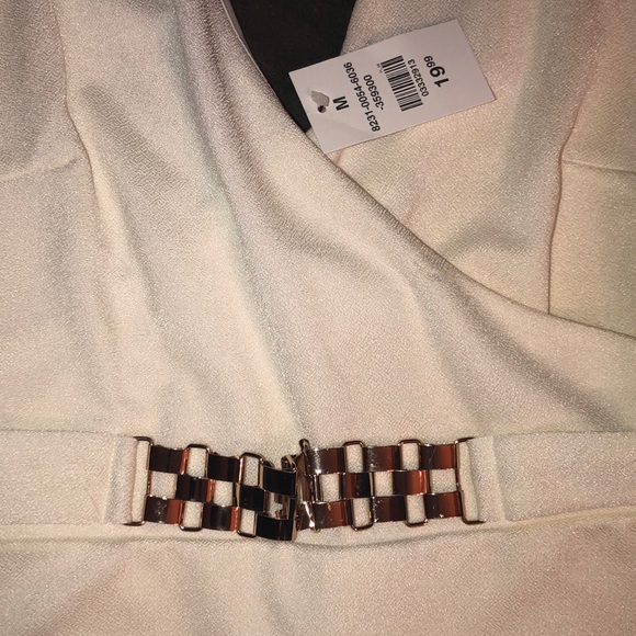 NWT** Valia White Romper - Picture 2 of 6